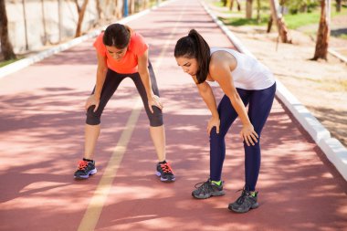 arkadaşlar çalışan mola