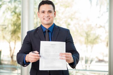 Avukat tutma sözleşme ve kalem