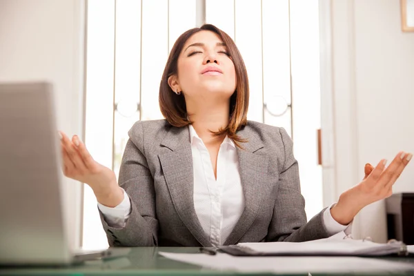 Business woman relaxing — Stock Photo, Image