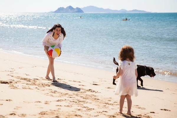 Mother having fun  with daughter — Stock Photo, Image