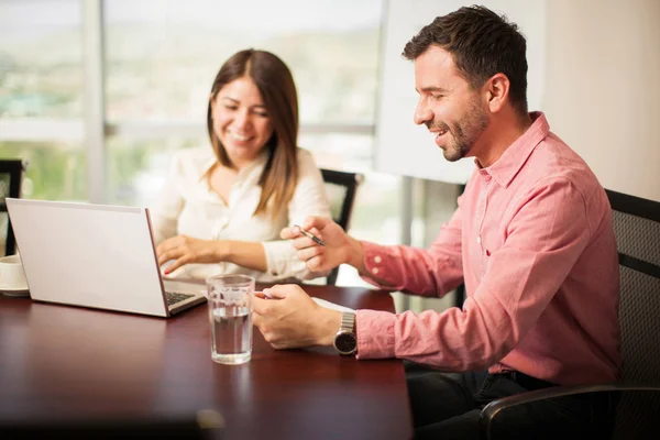 Woman having a good time — Stock Photo, Image