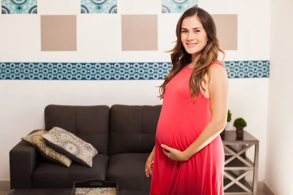 Pregnant woman standing — Stock Photo, Image