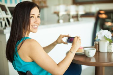 çörek bir fotoğraf çekici esmer