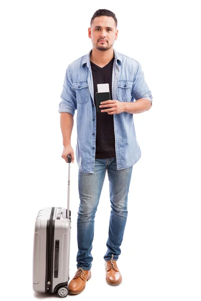 Man die zijn bagage — Stockfoto