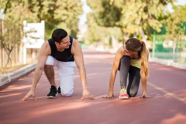 Couple in a ready position — Stock Photo, Image