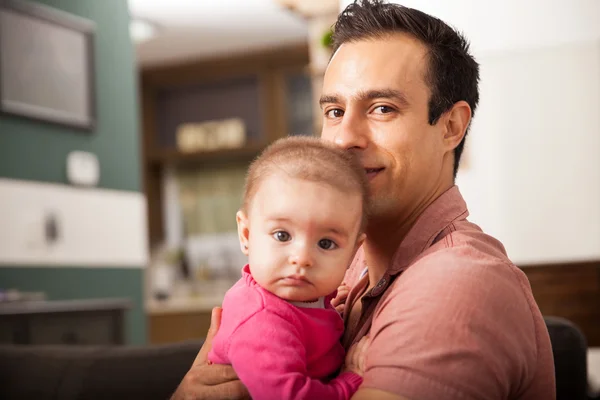 Dad spending  time with his baby — Stock Photo, Image