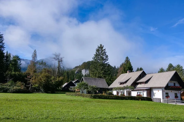 Foggy Morning View Mountains Countryside — Stock Photo, Image