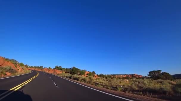 이동하는 차에서 바라본 아름다운 캘리포니아 — 비디오