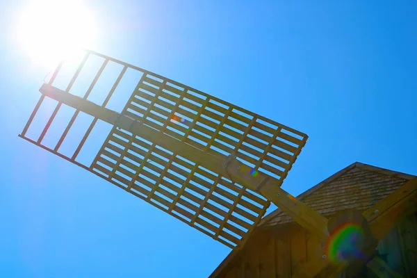 Bladen Van Een Oude Houten Molen Tegen Lucht — Stockfoto