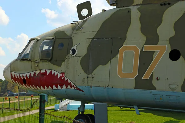 Minsk Bielorrússia Maio 2019 Vista Velho Helicóptero Verde — Fotografia de Stock