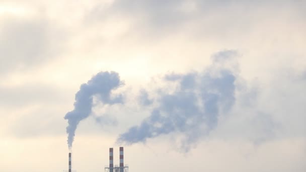 Czas Ucieka Dym Wychodzi Komina Zanieczyszczenie Środowiska Globalne Ocieplenie — Wideo stockowe