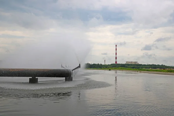 Zicht Structuur Voor Koelwater Voor Een Elektriciteitscentrale — Stockfoto