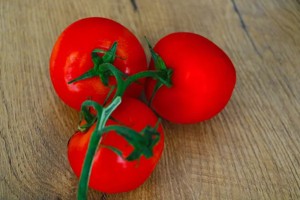 Branch Red Tomatoes Table Healthy Healthy Food —  Fotos de Stock