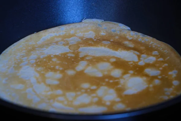 Cooking Pancake Frying Pan Home — Stock Photo, Image