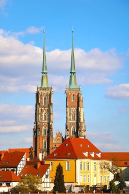 Wroclaw, Polonya, 12 Mayıs 2021: Vaftizci Aziz John Katedrali, Tumski Adası 'ndaki Wroclaw katedrali.