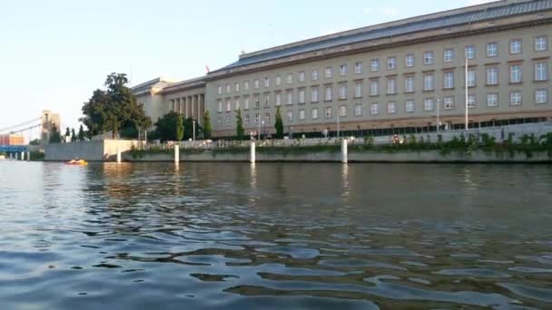 Wroclaw Polonia Mayo 2021 Vista Ciudad Desde Río Odra — Vídeos de Stock