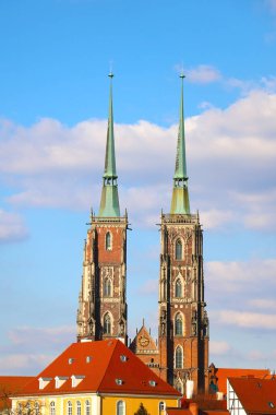 Wroclaw, Polonya, 17 Mayıs 2021: Wroclaw 'daki eski Katedral