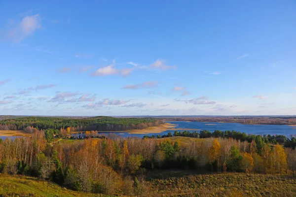 Vista Desde Una Altura Del Lago Bosque Otoño —  Fotos de Stock