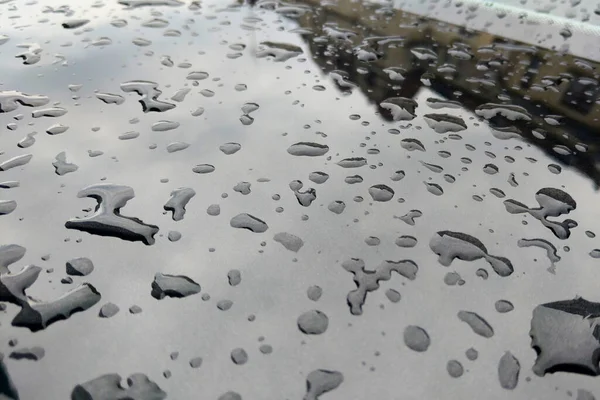 Wassertropfen Nach Dem Regen Auf Dem Auto Hintergrund — Stockfoto