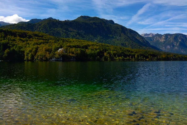 Pittoresk Utsikt Över Fjällsjön Solig Höstdag — Stockfoto