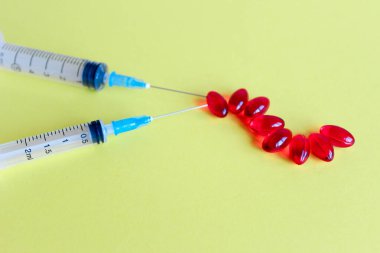 Yeni Coronavirus, 2019 nkoV virüsü konsepti. Viral enfeksiyon için bir tedavi ve aşılı bir şırınga. Çin Coronavirüs salgını. Salgın konsepti.