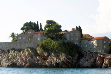 Sveti Stefan Karadağ mimarisi