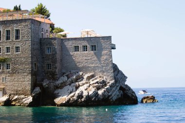 Sveti Stefan Karadağ mimarisi