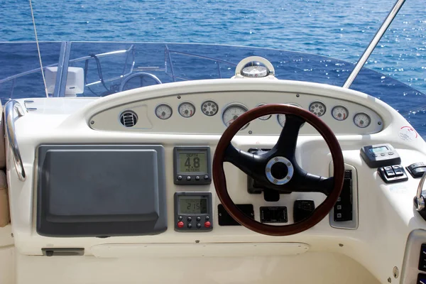 Yachting Commandes Intérieures Mer — Photo