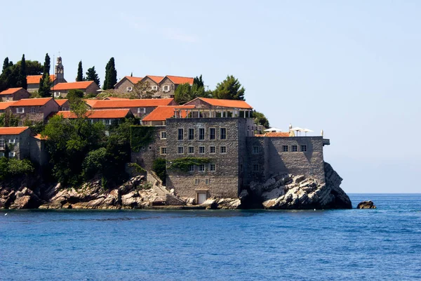 Sveti Stefan Karadağ mimarisi