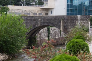 Karadağ 'da Podgorica' da Adzi-pasa köprüsü