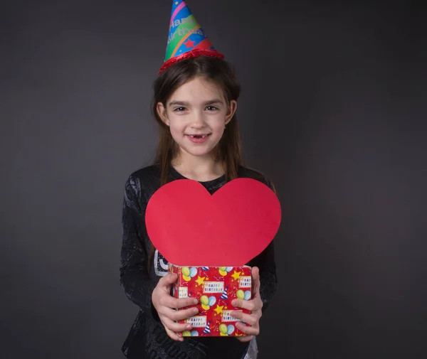 Κοριτσάκι Γιορτάζει Γενέθλιά Της — Φωτογραφία Αρχείου