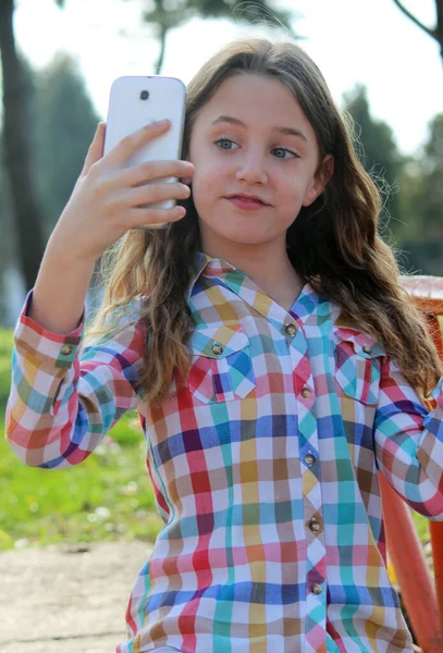 Irrer Selfie Kinderspaß — Stockfoto