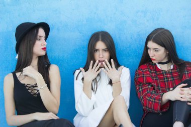 Ergen kızlar öfke sorunu