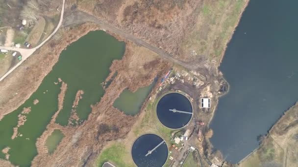 Réservoirs Séparation Des Eaux Usées Circulaires Rectangulaires Lac Proximité — Video