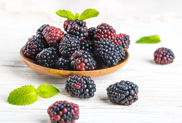 Bunch of wild berries and mint — Stock Photo, Image