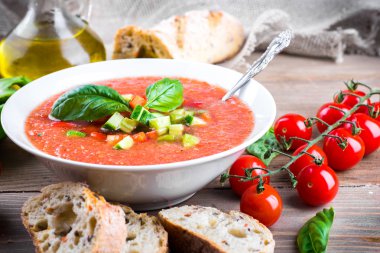 domates gazpacho çorbası