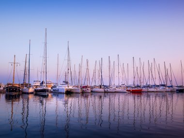 Atina'da bay yatlar
