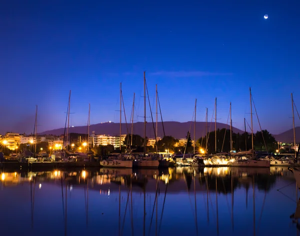 Yachten in der Bucht von Athen — Stockfoto