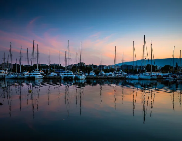 Yachten in der Bucht von Athen — Stockfoto