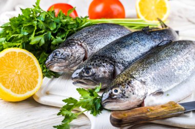 Ham nehir alabalığı