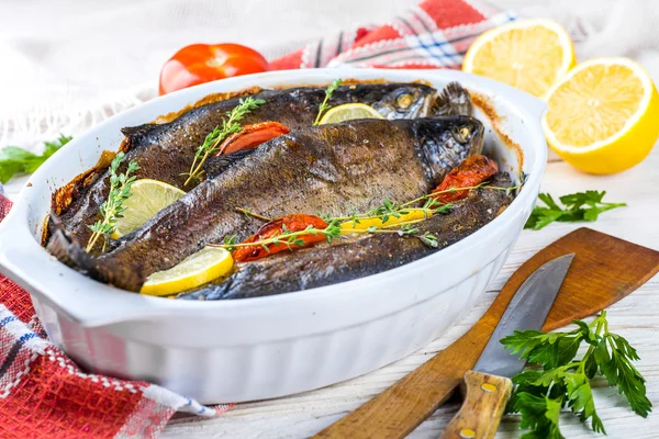 Stewed river trout — Stock Photo, Image