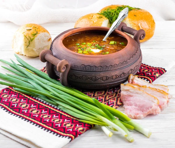 Ukraynalı borsch donuts ile — Stok fotoğraf