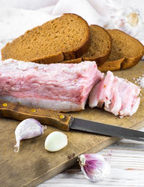 Pastırma sarımsak ile