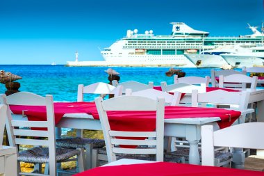 Yunan Adası restoranlar