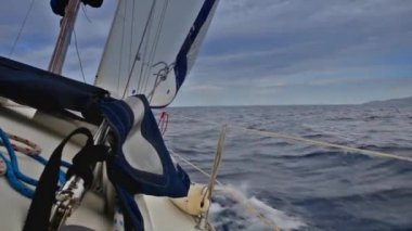 Şaşırtıcı video Akdeniz Günbatımı ile yatlar