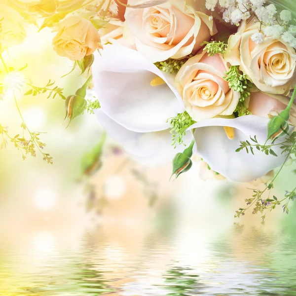 A menyasszony a sárga Rózsa csokor — Stock Fotó