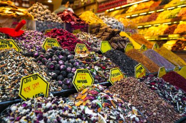 Baharat, çarşı, çaylar