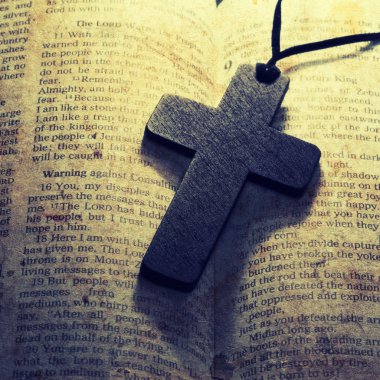 eski İncil üzerine çapraz