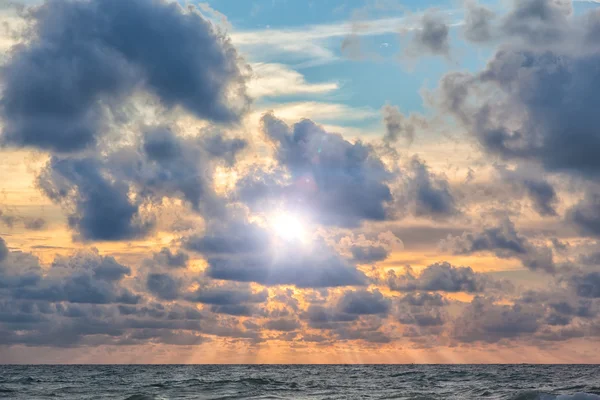 Beautiful orange sunrise — Stock Photo, Image