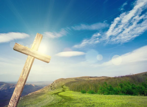 Vieja cruz de madera —  Fotos de Stock